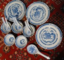 Asiatisches Geschirrset, blau-weiss, 18-teilig, Vintage