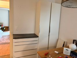 Küchenkorpus mit Schubladen + 2 Schränke