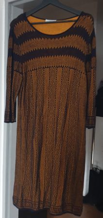 Mayfair schönes Kleid Gr. 48
