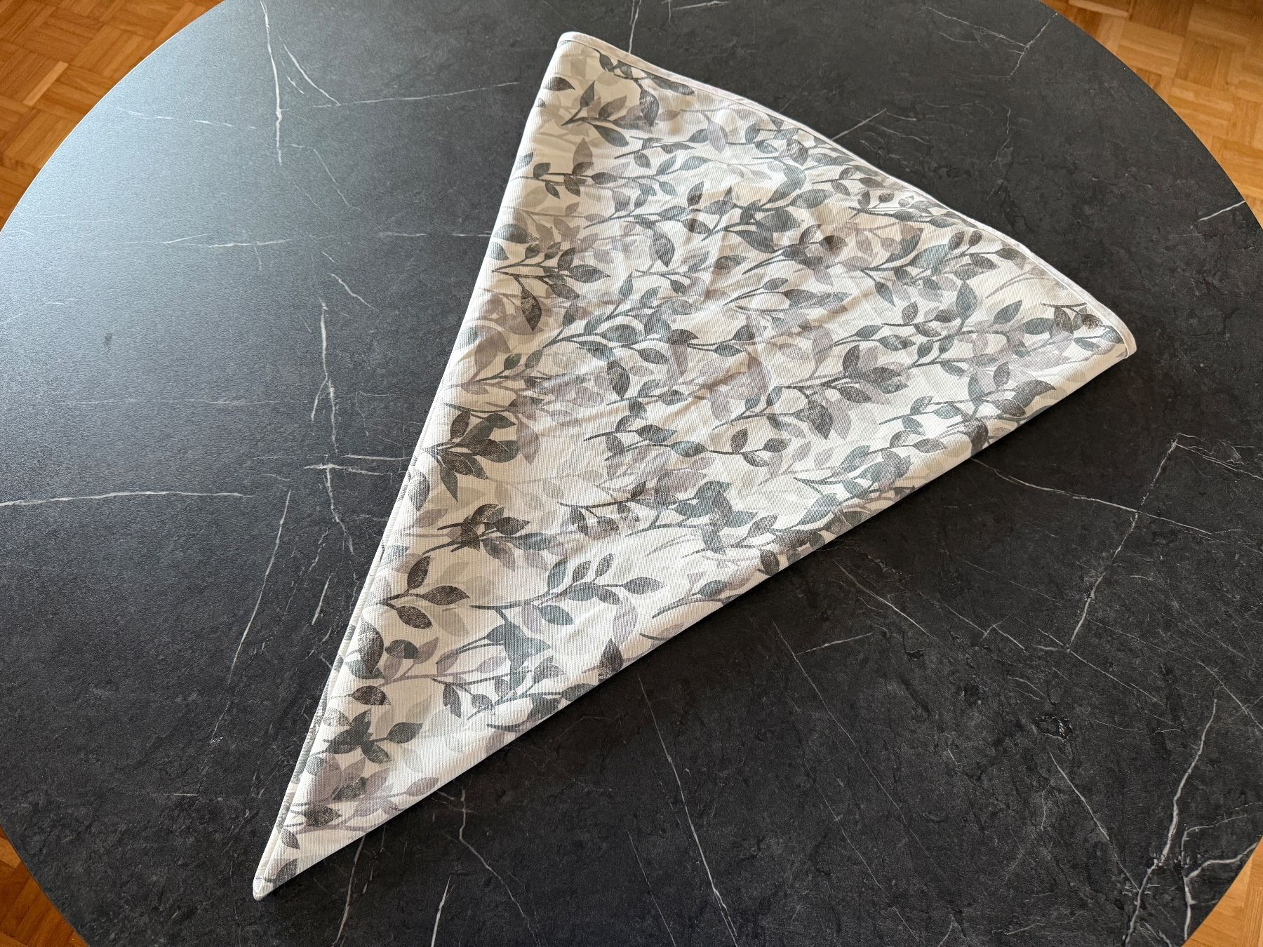 Altra biancheria da tavola: runde Acryl-Tischdecke Ø140cm – Usato da Horgen venduto da linuxrp 5