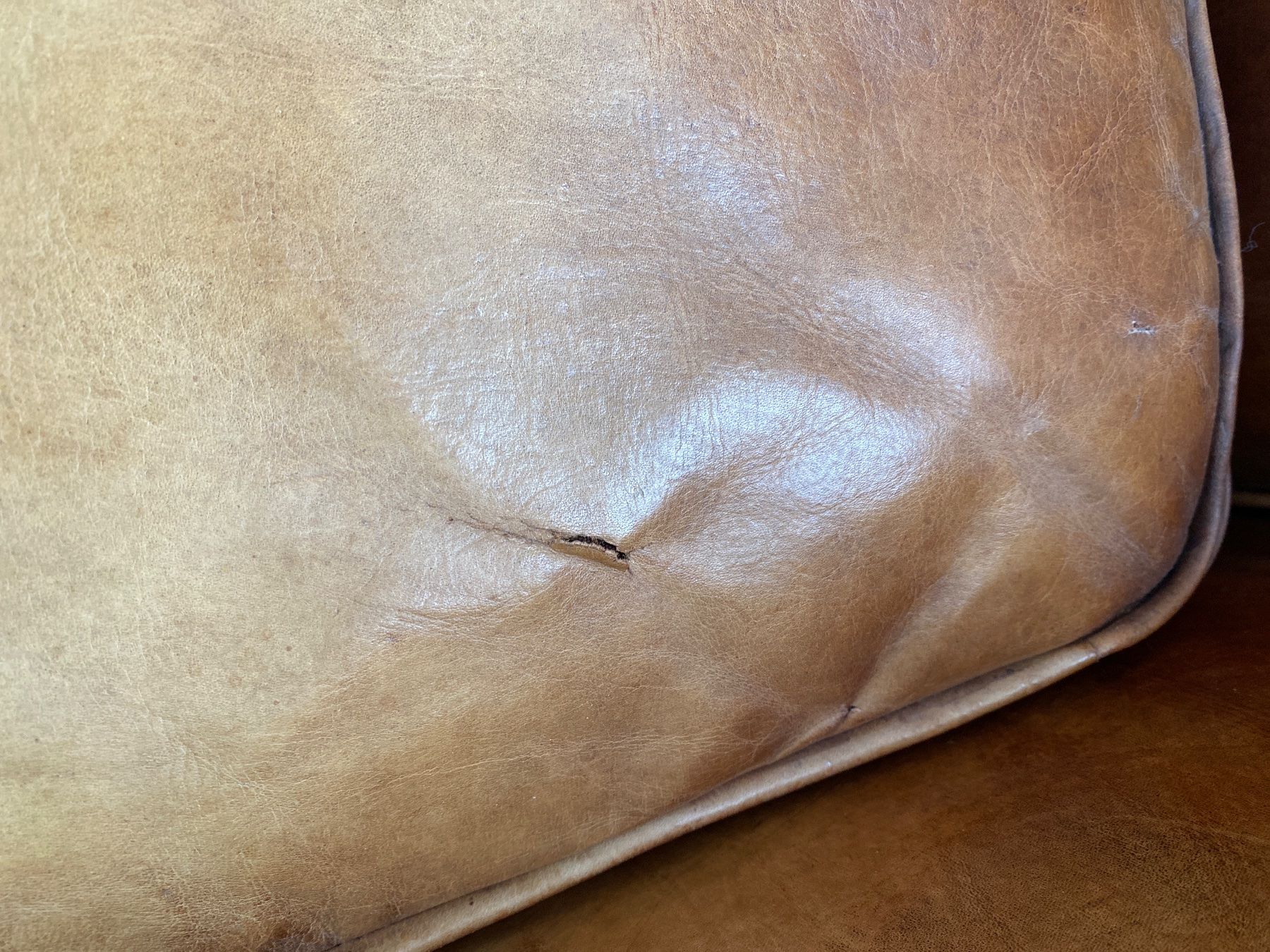 Poltrone: Fauteuil en cuir – Usato da St-Sulpice VD venduto da yasmine.assaf 4