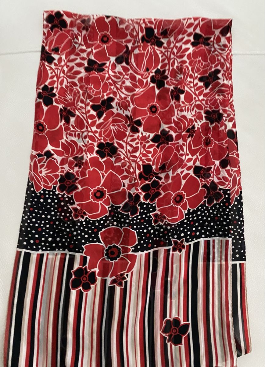 Foulard & Sciarpe: Seiden Schal 🌸 – Usato da Opfikon venduto da Luis144 1
