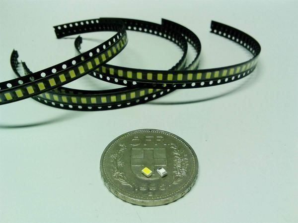 Componenti elettronici: LED-SMD3528 kaltweiss 50Stk – Nuovo (secondo la descrizione) da Luzern venduto da Salefactory 1