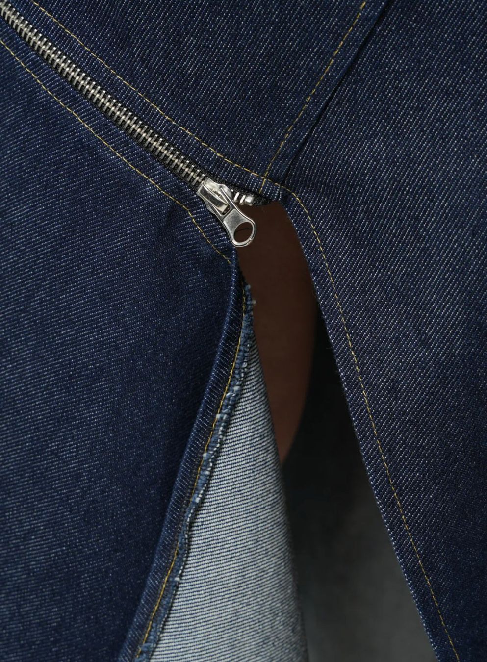 Gonne: Asymmetrischer langer Jeans-Rock - Handmade – Nuovo e nell'imballaggio originale da Zürich venduto da Naebeli 6
