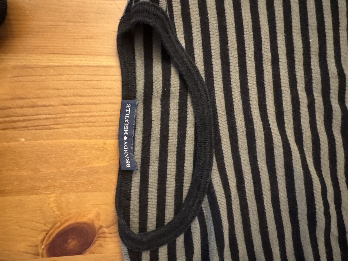 Pulls & Sweat-shirts: Pully – D'occasion à Küssnacht am Rigi par ciucchino 2