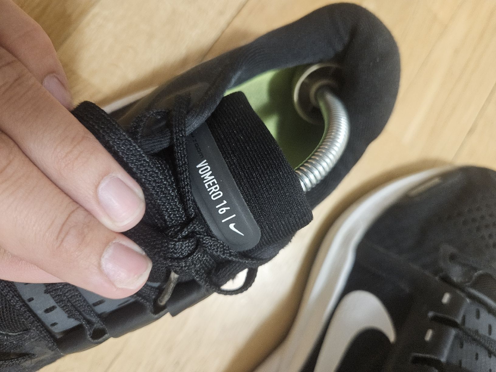 Nike Scarpe da uomo: Nike Vomero 16 Schuhe Gr 42.5  – Usato da Emmenbrücke venduto da TopGato 3