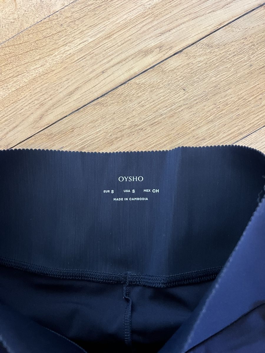 Oysho Gonne: Jupe-short tennis Oysho – Nuovo (secondo la descrizione) da Genève venduto da MinimalistDressing 1