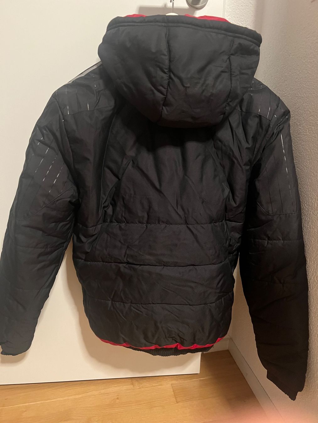 Adidas Giacche: AC Milan | Adidas Winterjacke – Nuovo (secondo la descrizione) da Boll venduto da urrasair 2