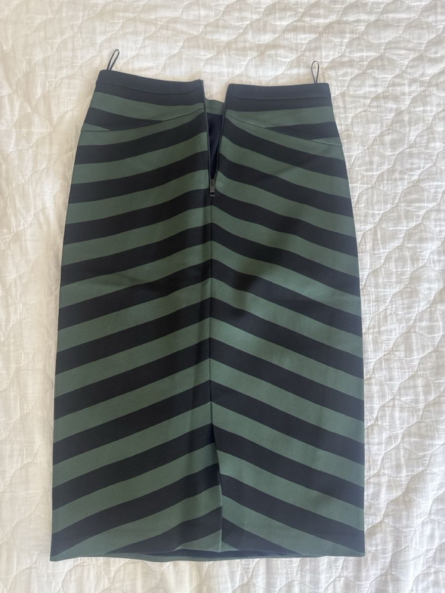 Burberry Gonne: Jupe crayon Burberry vert noir rayée taille IT 42 – Usato da Genève venduto da Cicin 2