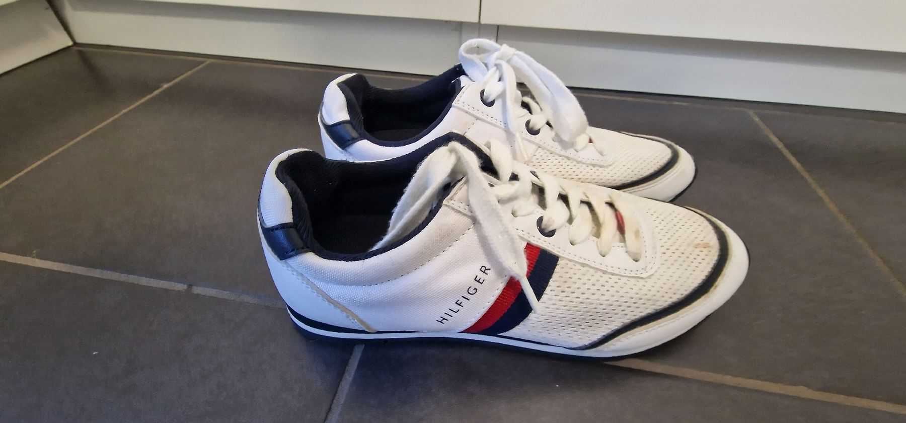 Tommy Hilfiger Scarpe da donna: Tommy Hilfiger Schuhe – Usato da Oftringen venduto da bin_2wk8 1
