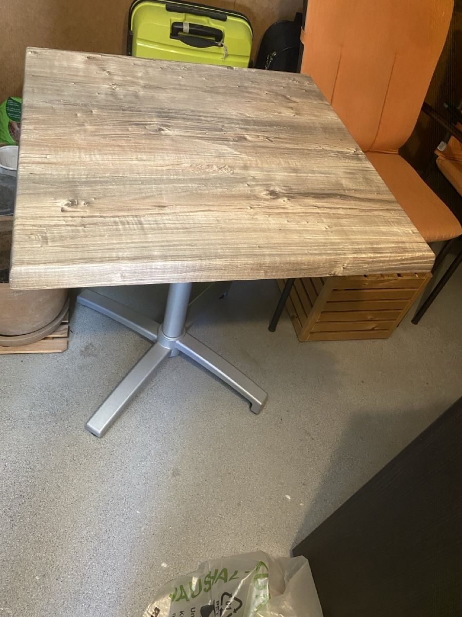 Tavoli: Bistrotisch 70x70cm – Usato da Nesselnbach venduto da dieinsel