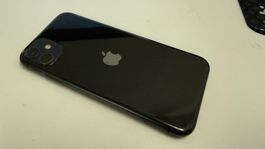 Apple iPhone 11 - 128GB - Schwarz - iCloud Lock für Bastler