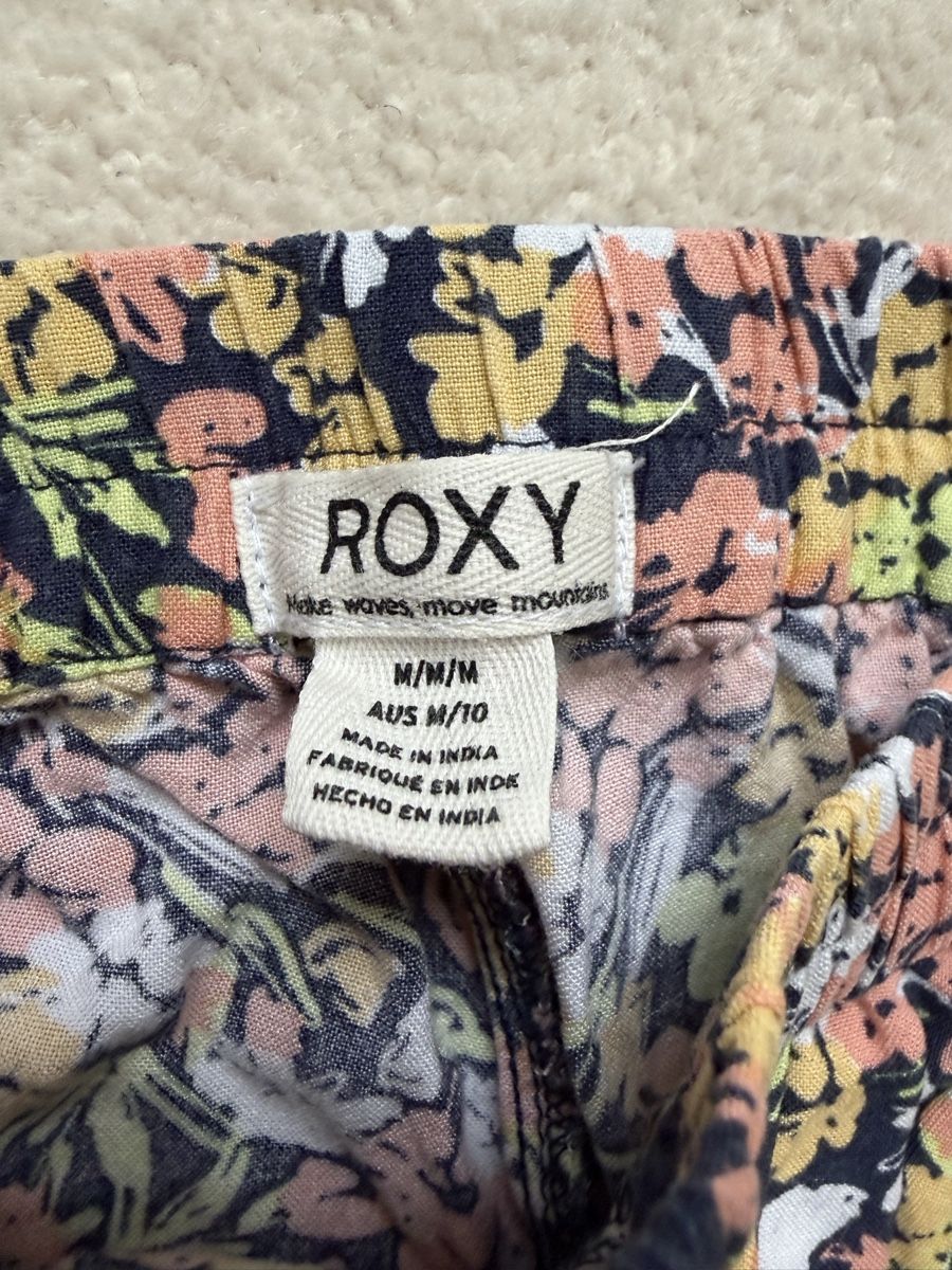 Roxy Pantaloni: Sommerhose Roxy – Usato da Ebnat-Kappel venduto da Hoelzli5 1