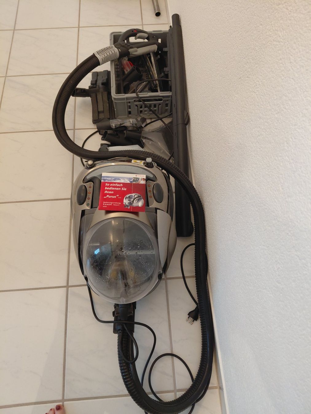 Singer Nettoyeurs à vapeur: Singer Purus E Dampfreiniger, mit viel Zubehör – D'occasion à Nuglar par Melina8 1