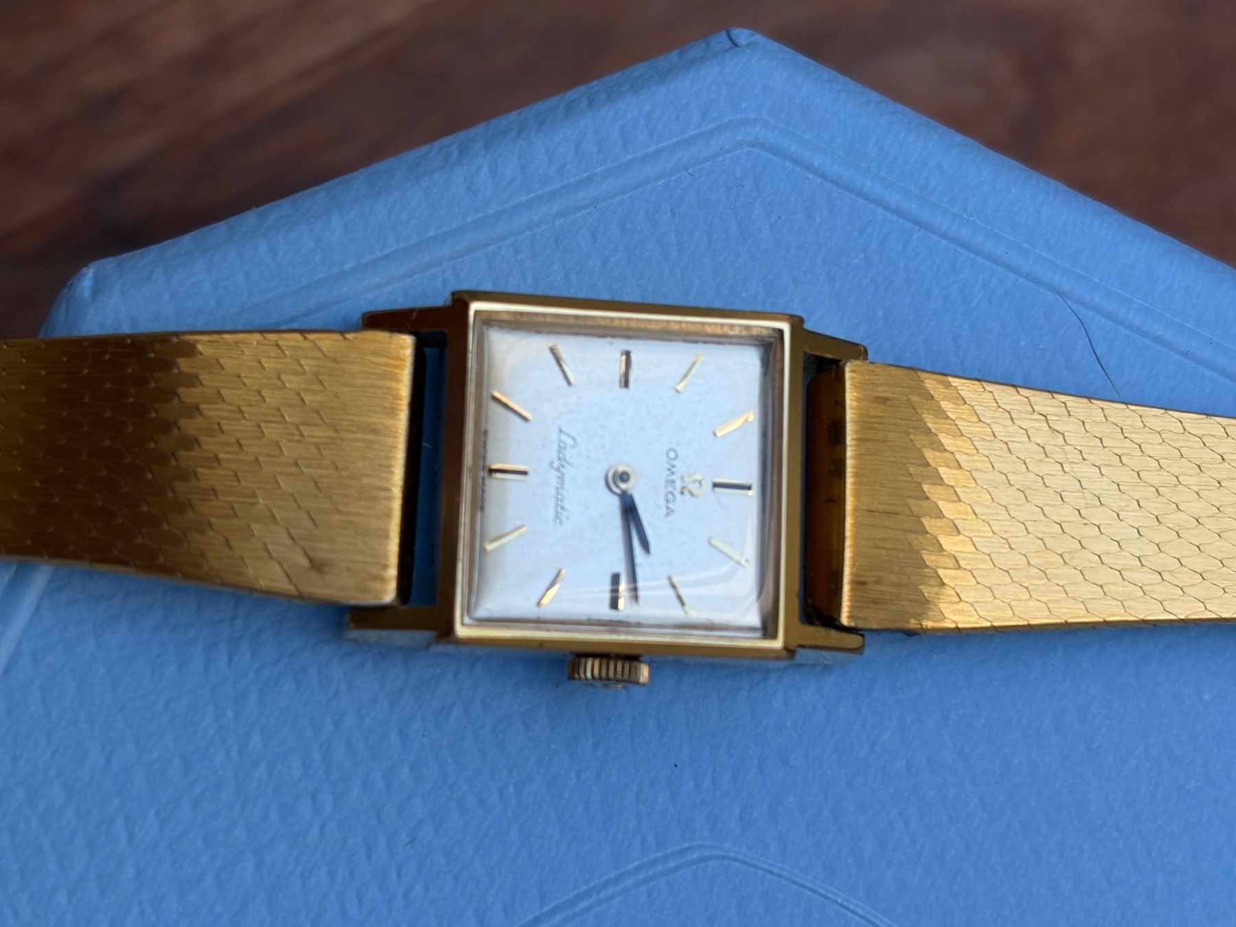 Omega Montres: OMEGA Ladymatic – D'occasion à Zollikerberg par swissness_ 4