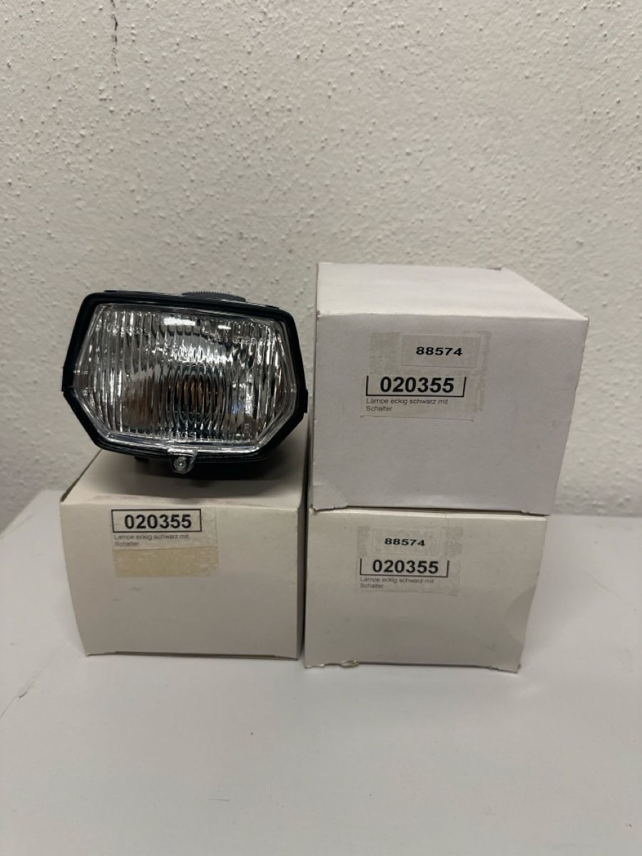 Alle Motorradersatzteile: Square headlight with switch, part 020355, new in box – Neu und originalverpackt aus Elsau von MANWITHVAN
