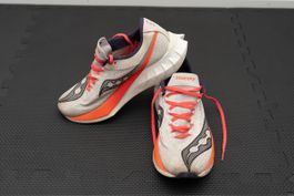 Laufschuh Saucony Endorphin Pro Version 4, Gr. 44