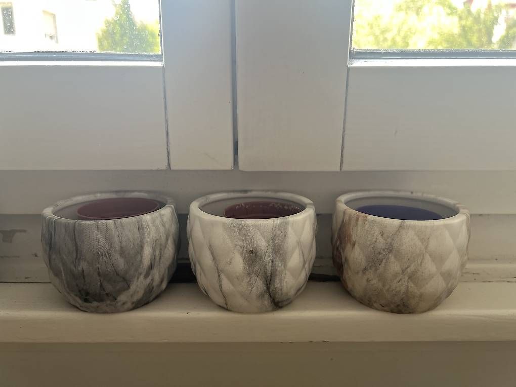 Alle Dekorationen: 3 mini pots  – Gebraucht aus Zürich von sar_wrn5