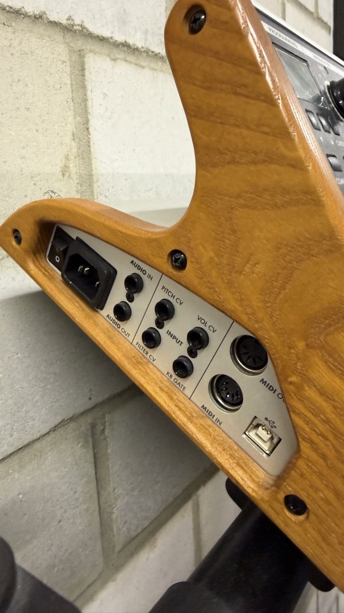 Moog Strumenti musicali: Moog Sub 37 Tribute Edition – Usato da Basel venduto da alb_r8v8 1
