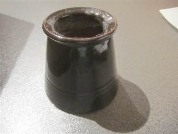 Pots de fleurs: Uebertopf dunkelbraun – D'occasion à Zürich par Motzkuh