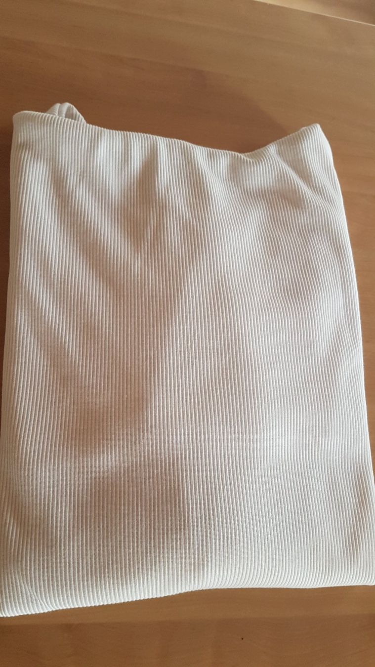 Pulls & Sweat-shirts: Pull blanc col roulé taille M – D'occasion à Villiers par san_jn5w 9