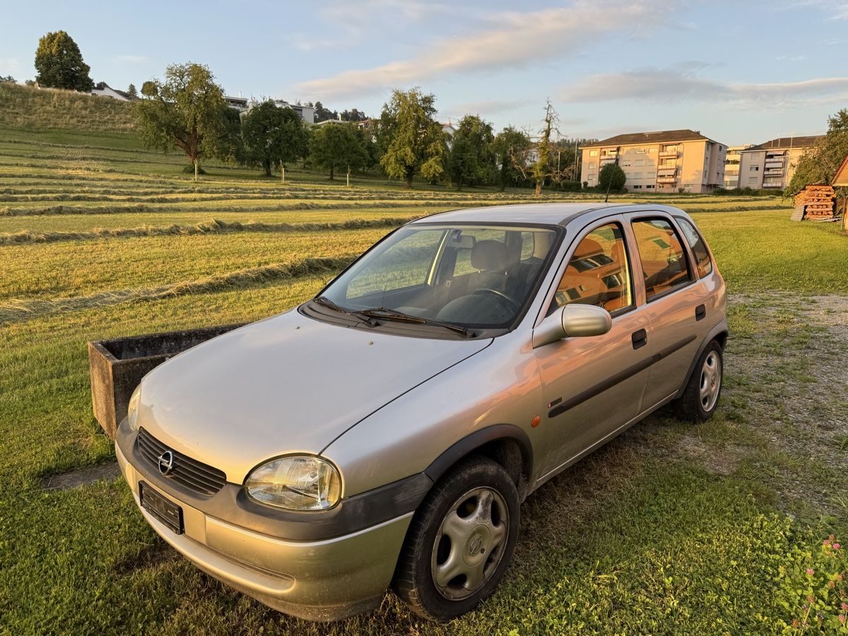 Opel Automobili: Opel Corsa B 1.2  – Difettoso da Uetikon am See venduto da benji99420 1