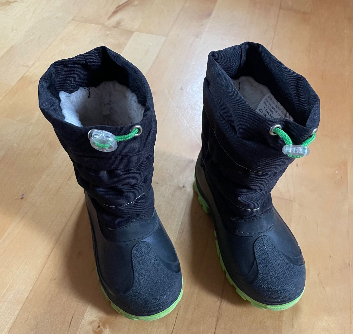 Scarpe per ragazzi: Schneestiefel, Winterstiefel Gr 27 – Usato da Hüntwangen venduto da fra_7nd2
