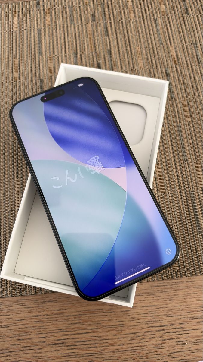 Apple Telefoni cellulari / Smartphones: iPhone 16 pro Max 256GB – Usato da Uster venduto da Nataliie