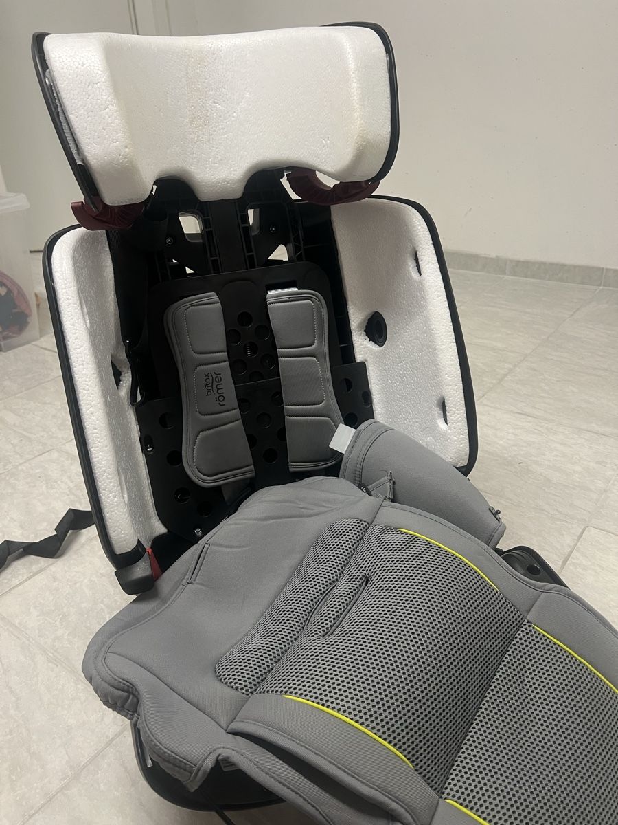 Britax Römer Auto-Kindersitze: Kindersitz – Gebraucht aus Spreitenbach von ner_6sf2 2