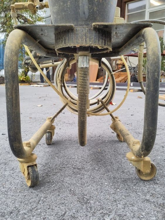 Tutti gli attrezzi: Wagner Spritzgerät airless 28-14 pneumatic – Usato da Diepoldsau venduto da Dau0 7