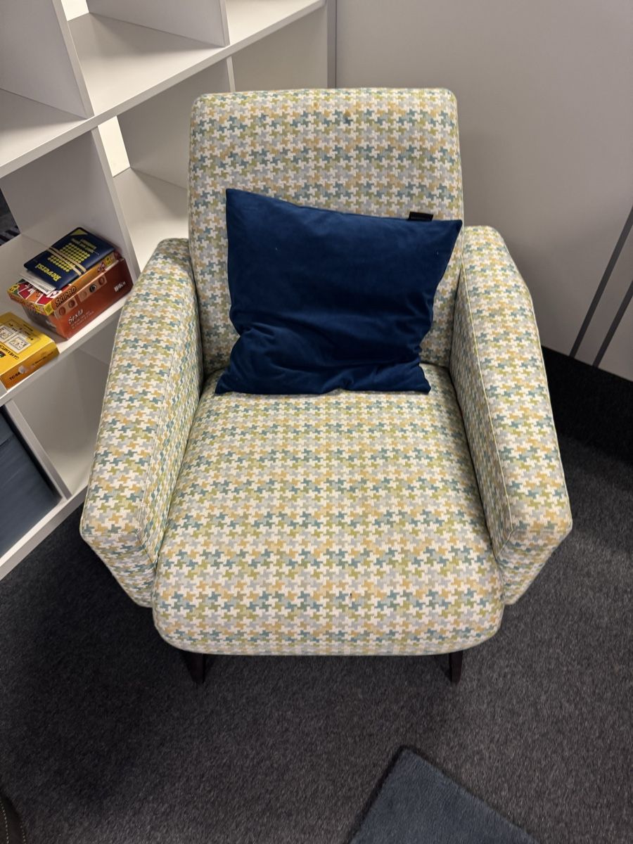 Sessel: Sessel mit Muster, guter Zustand, 1 Stk. – Gebraucht aus Zuchwil von Bluejay79 2