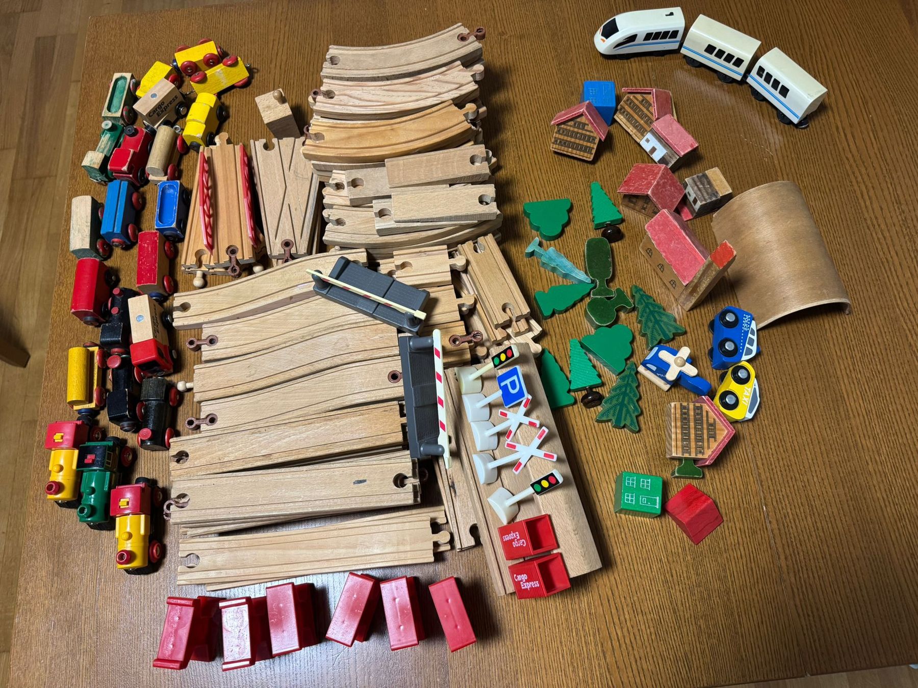 Jouets: Holzeisenbahn-Set – D'occasion à Urdorf par robinson80 2