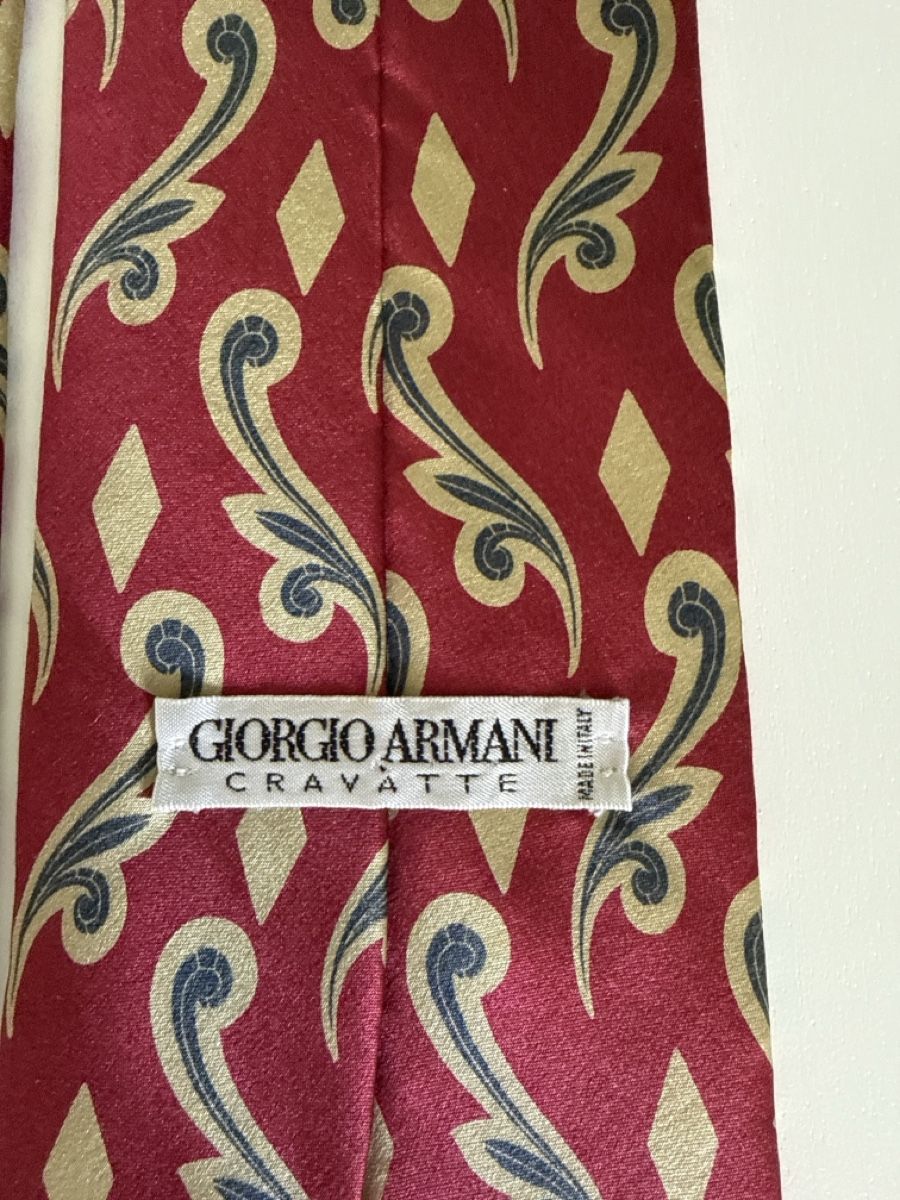 Armani Cravatte: Krawatte Giorgio Armani – Usato da Rorschacherberg venduto da schoen-und-gut 1