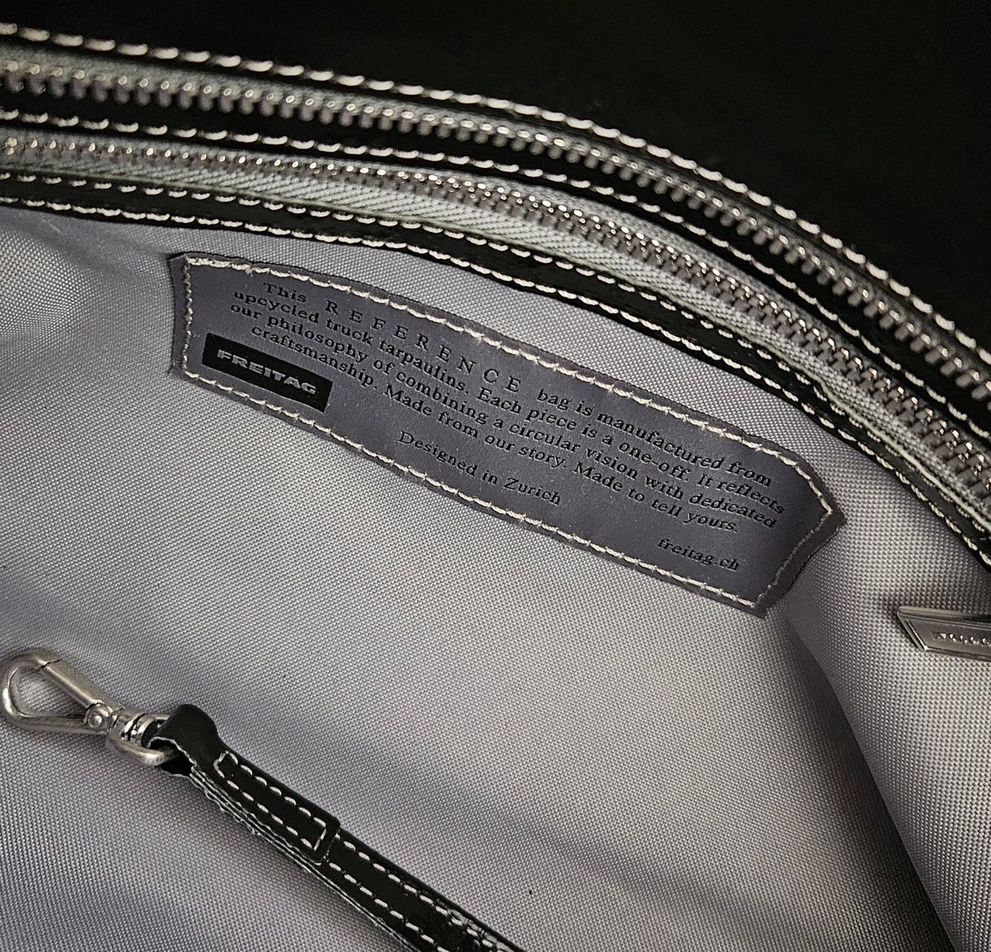 Freitag Borse da donna: Sac Freitag REFERENCE R202 BATES – Nuovo e nell'imballaggio originale da Biel/Bienne venduto da 8r3ucHt 7