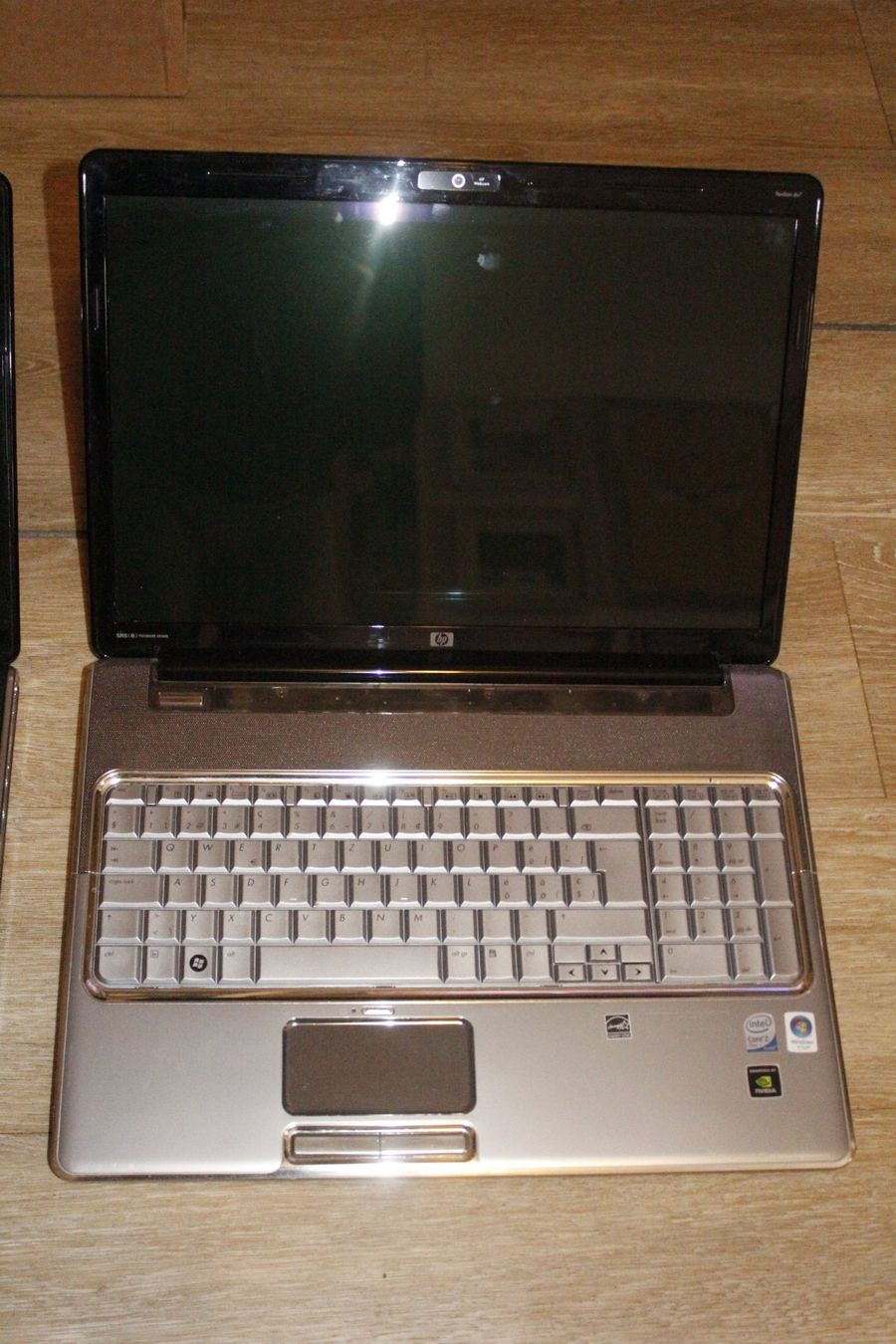 Hewlett Packard Notebook: 2x portable HP pavilion dv7 _  défectueux – Difettoso da Travers venduto da ColibriRoseOrange 2