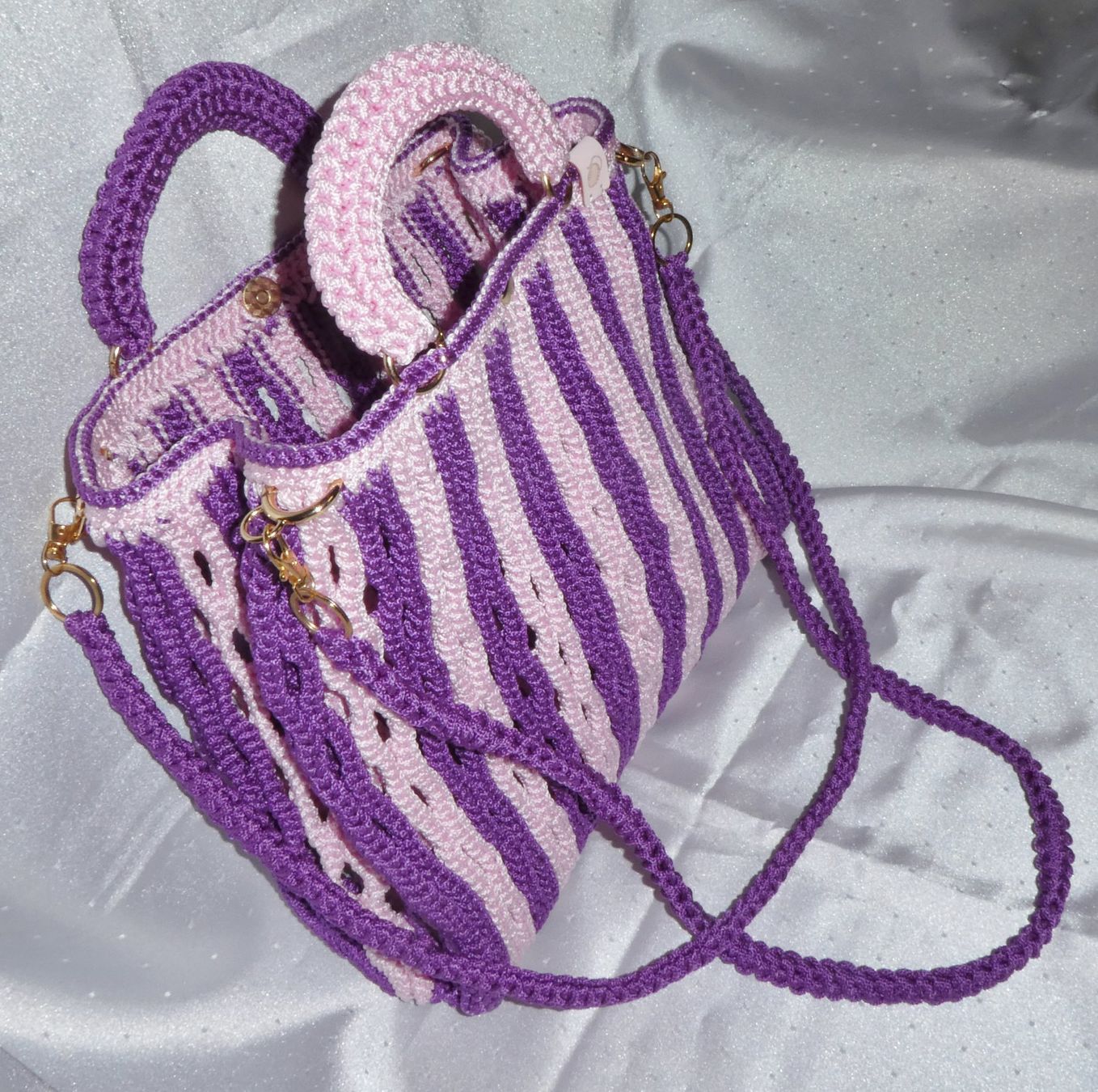 Borse da donna: Damen Tasche 2 Farben Violett /Rose. – Nuovo e nell'imballaggio originale da Siebnen venduto da Ra-la-ra-ol