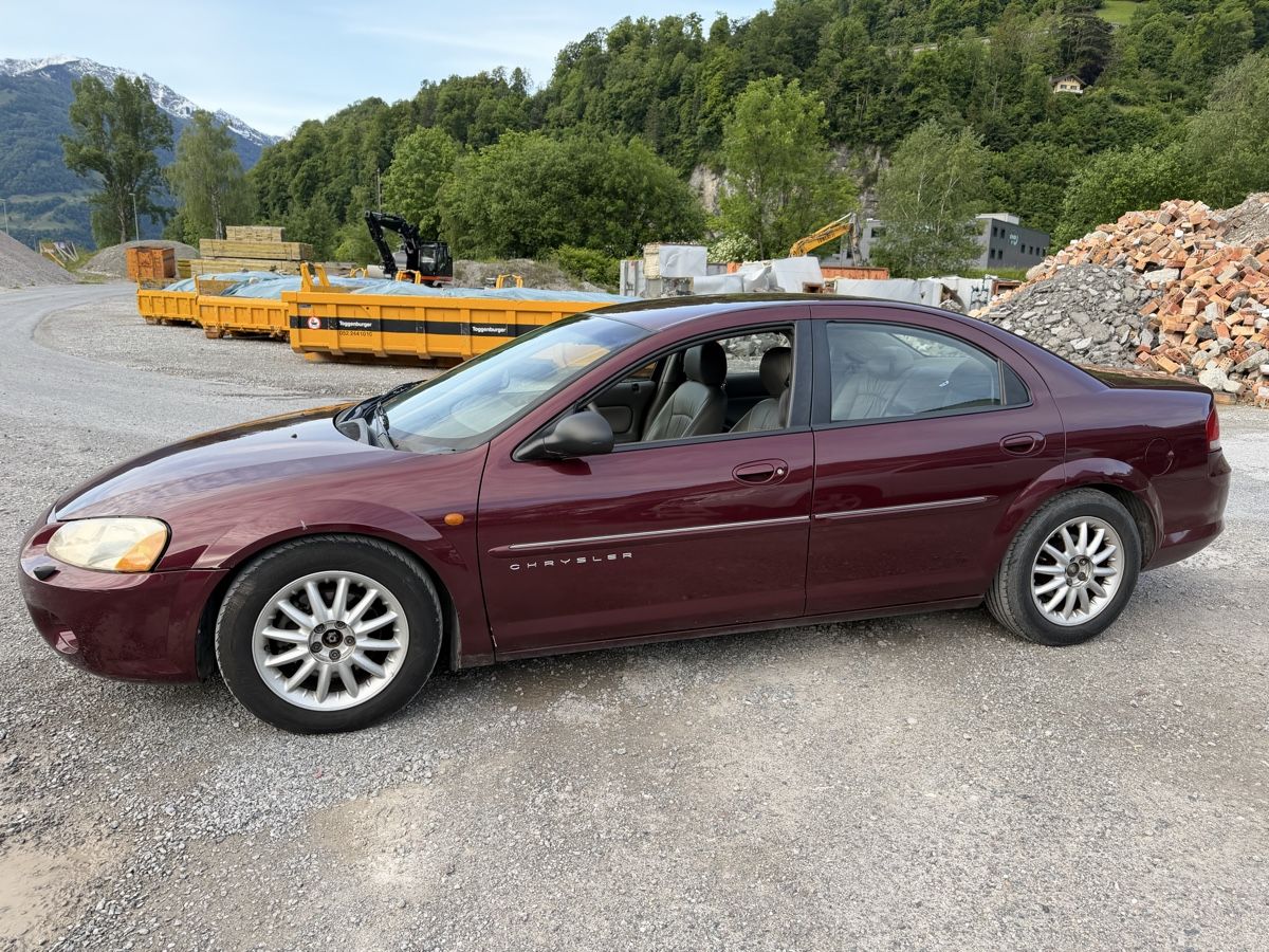 Chrysler Autos: Chrysler Sebring 2.7L Benzin Automatic – D'occasion à Mollis par BSL10 1