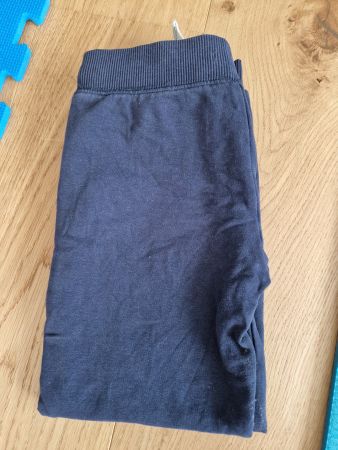 Trainerhose Gr. 116/122 Esprit