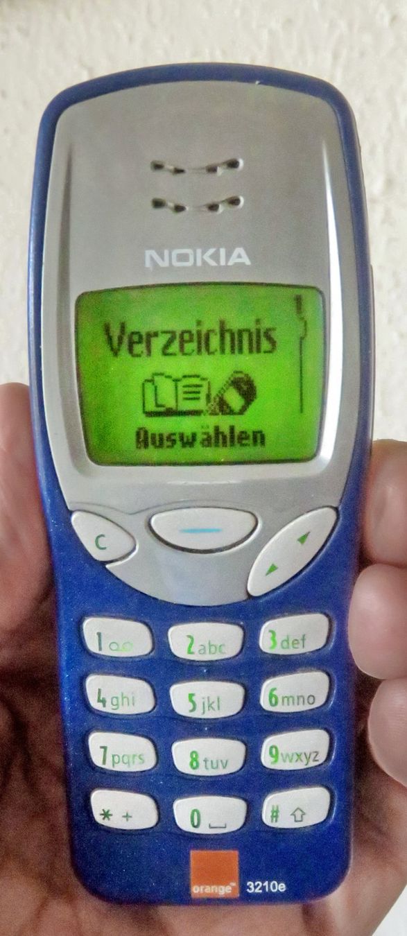 Nokia Telefoni cellulari / Smartphones: Nokia 3210 mit fabrikneuem Akku – Usato da Untersiggenthal venduto da Zarkok