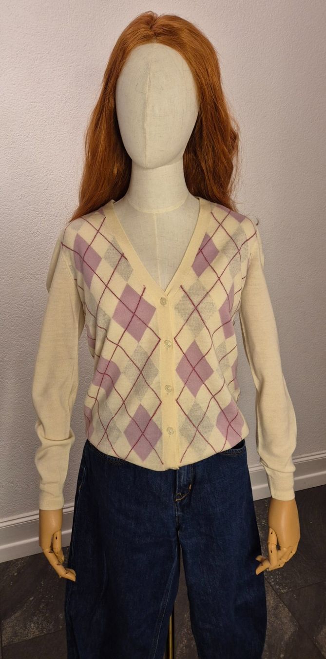 Maglioni & Felpe: Uniqlo-Strickjacke – Usato da Leissigen venduto da ali_k9v8