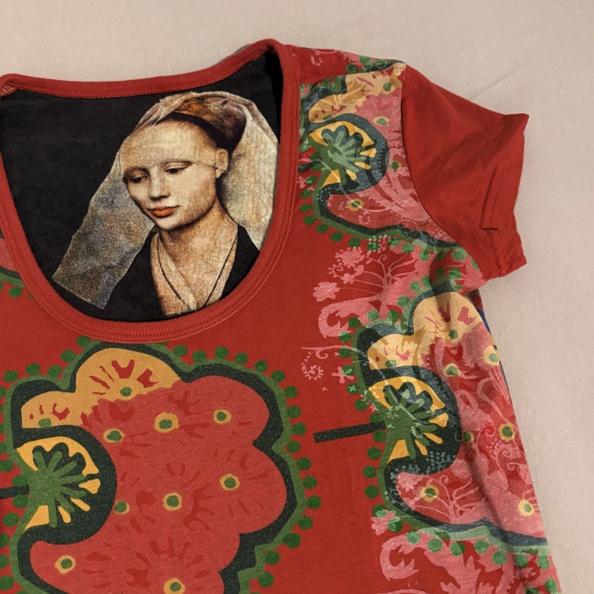 Desigual Tops: Rotes Desigual Top mit Buntem Blümchen Muster – Neu (gemäss Beschreibung) aus Brünisried von Livtsukki2ndHand 5