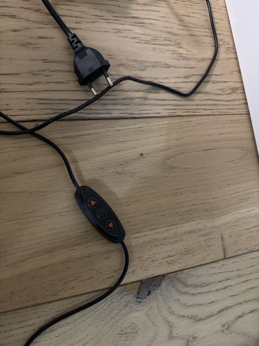 Lampes: Lampe de professionnel pour table de manucure – Neuf (Voir description) à Lignerolle par cat_v9tq 2