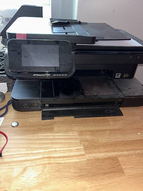 Stampanti: HP Photosmart 7520 All-in-One Drucker  – Usato da Oberweningen venduto da gta_kl5b 2