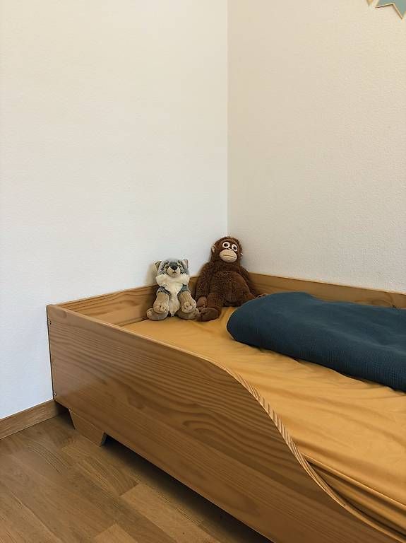 Lits: Kinderbett 90x200 – D'occasion à Zürich par mvshi 1