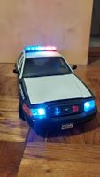 Modellauto Polizei USA 1/18 realist. Licht/Sound Effekte -10