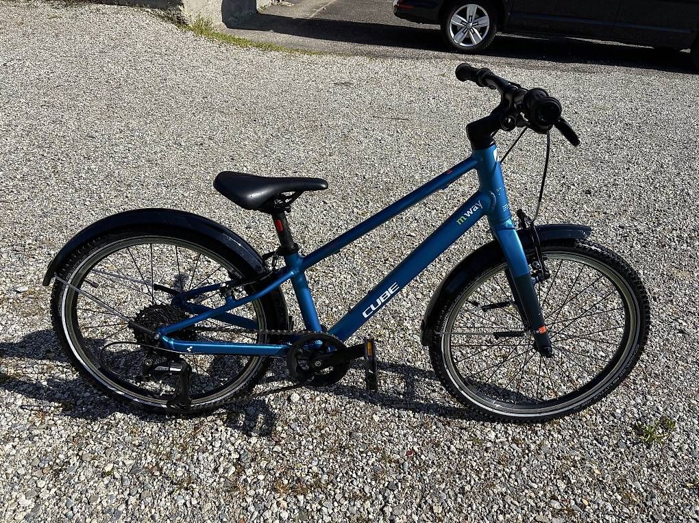 Cube Velos: 20 Zoll Cube neuwertig metallic blau – Gebraucht aus Romanshorn von urs_snv6 1