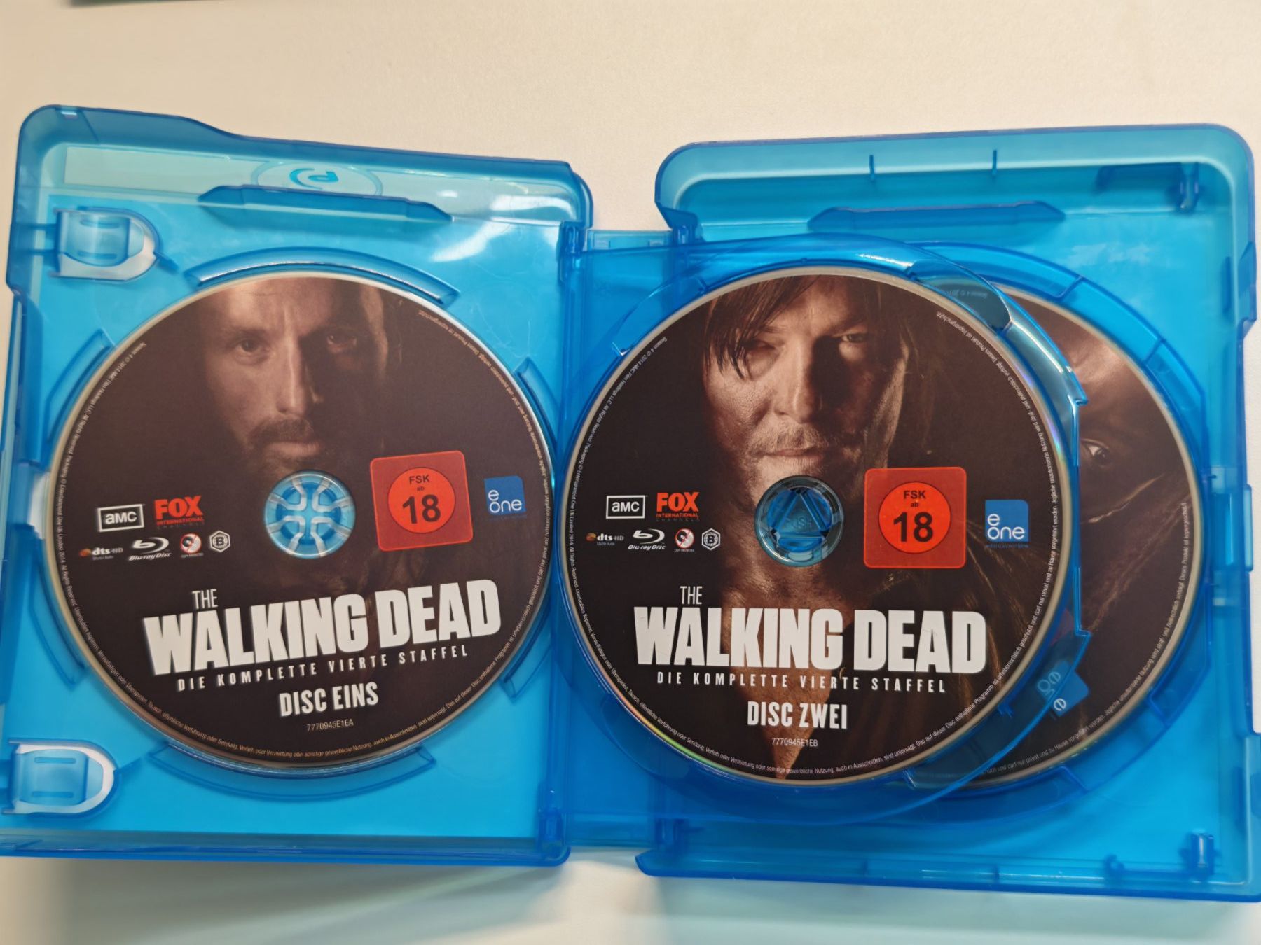 Tutti i DVDs: The Walking Dead Staffel 4 - UNCUT & EXTENDED – Usato da Liestal venduto da Kratzilla 1