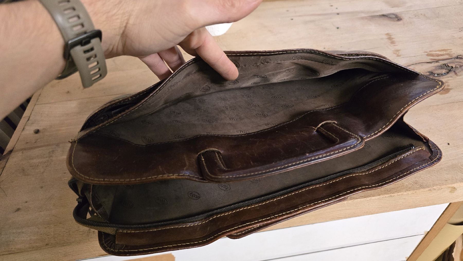 Valigie & Borse: Vintage Leder Aktentasche Braun – Usato da Schüpfen venduto da Oblivion2013 4