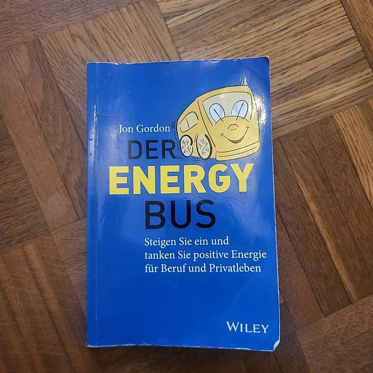 Libri: Der Energy Bus von Jon Gordon – Usato da Schlosswil venduto da ael_mrk8