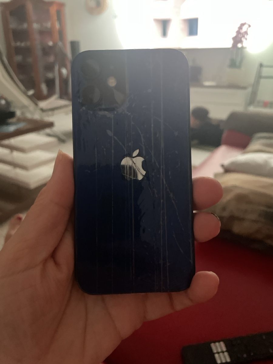 Apple Handys / Smartphones: 2 i Phone 128gb plus AirPods 1 gen – Gebraucht aus Rüti ZH von Aminalejla 4